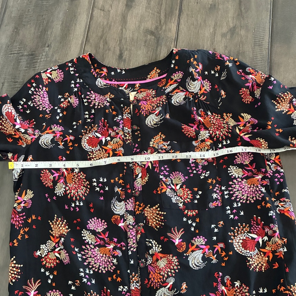 Anthropologie 28 of 52 Conversations Whimsical Bird and Floral Top - Size 6 - Picture 11 of 16